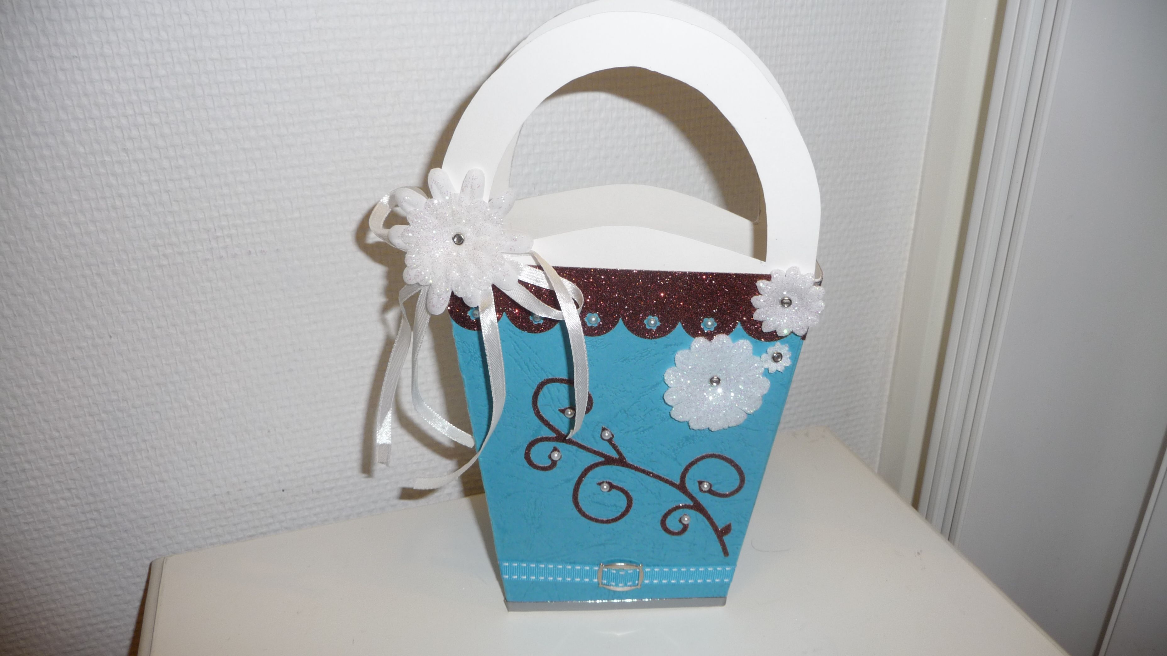 sac boîte cadeau